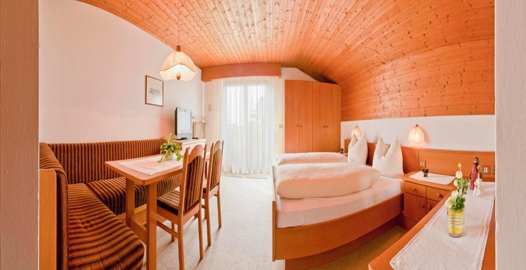 Haus Christl Bed and Breakfast Lana Habitación foto